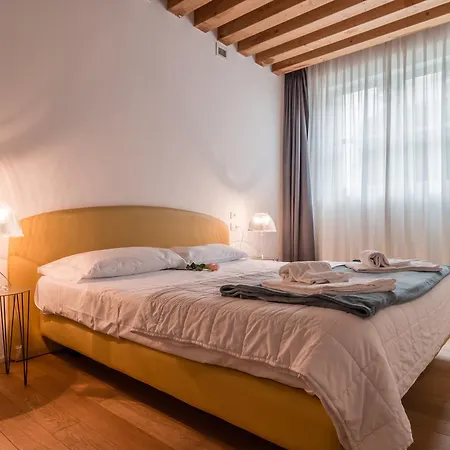 Mazzoni 10 Apartamento Veneza